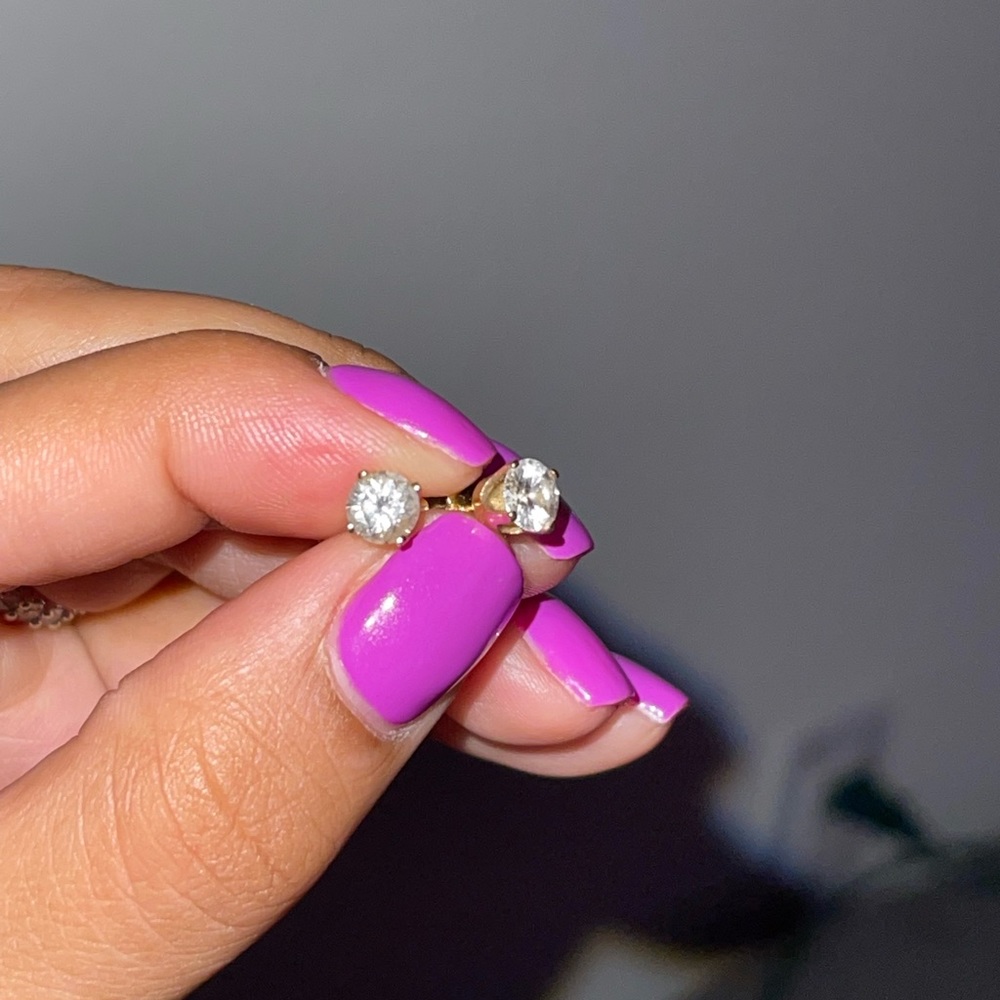 Diamond earrings, I believe these are .08 carats. - Picture 4 of 5